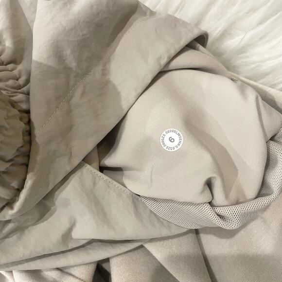 Lululemon Effortless Mid-Rise Pant Natural Ivory Women's Size 6 - Picture 3 of 4